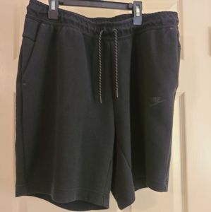 Nike black short